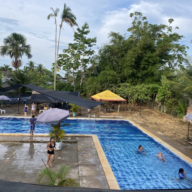 Piscina Las Palmeras Centro Recreacional